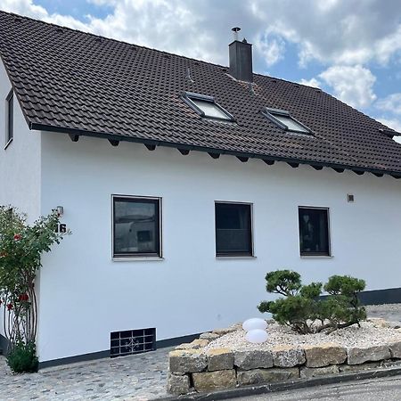 Apartment Am Stadtpark Neumarkt in der Oberpfalz Eksteriør billede